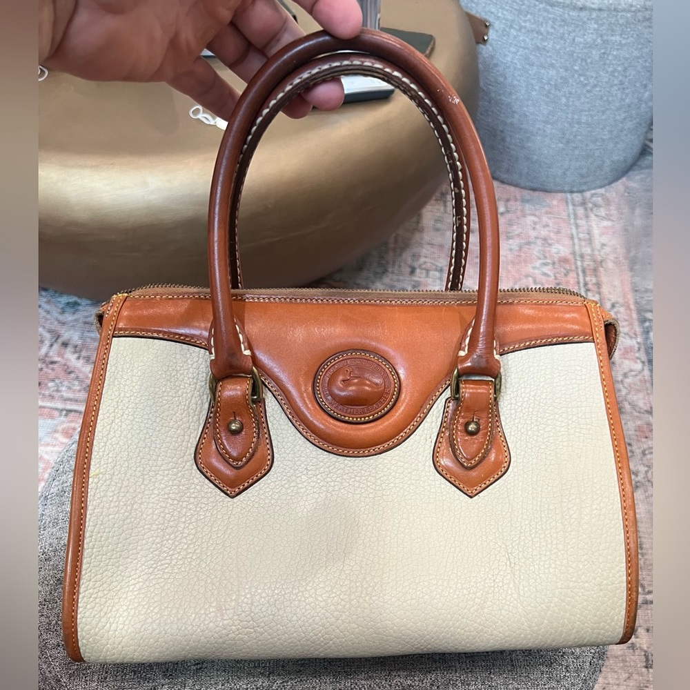 Vintage Dooney and Bourke Purse  All Wearher Leather